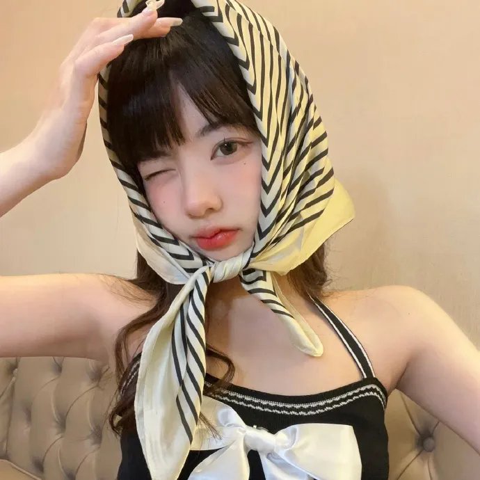 捷运上的女孩
